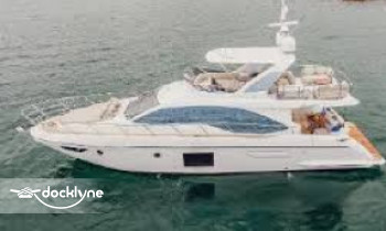 Steering the boat boat rental operation on Jacksonville, FL 1